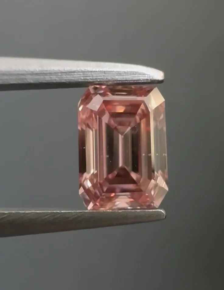 0.51ct Emerald Natural Diamond (Colour Fancy Orange Pink, Clarity SI1, GIA Certified)