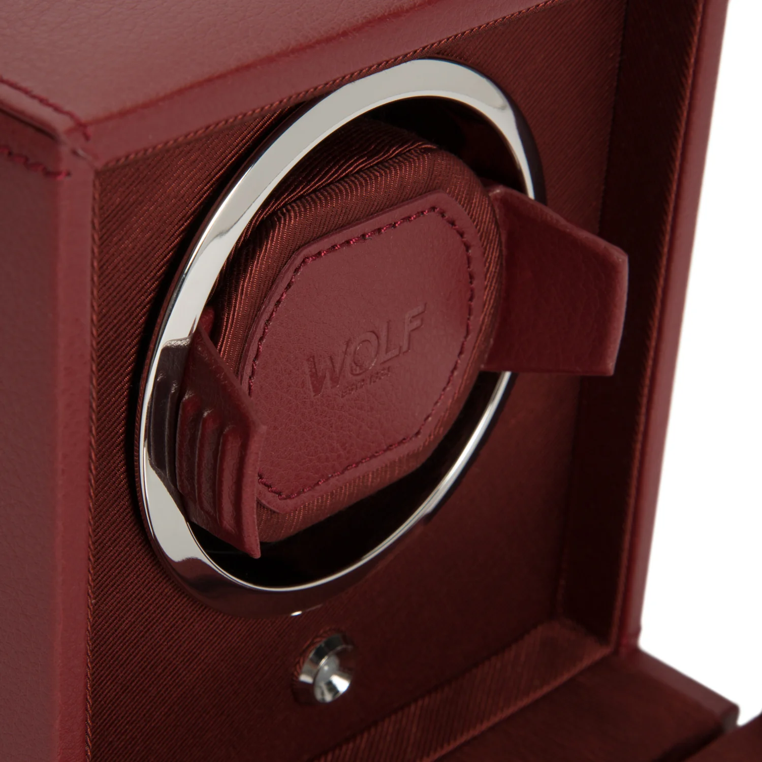 WOLF Cub Single Watch Winder with Cover | Bordeaux - Image 6