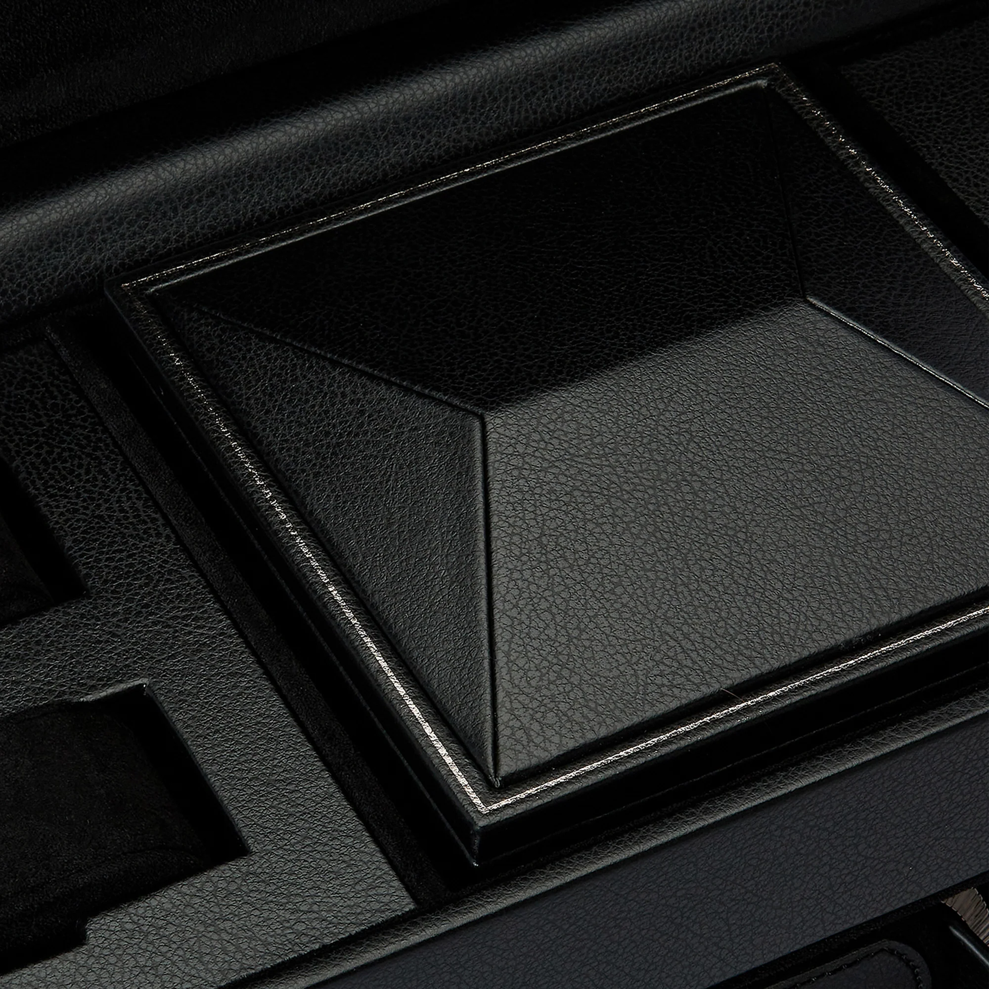 WOLF British Racing Triple Watch Winder with Storage | Black - Image 2