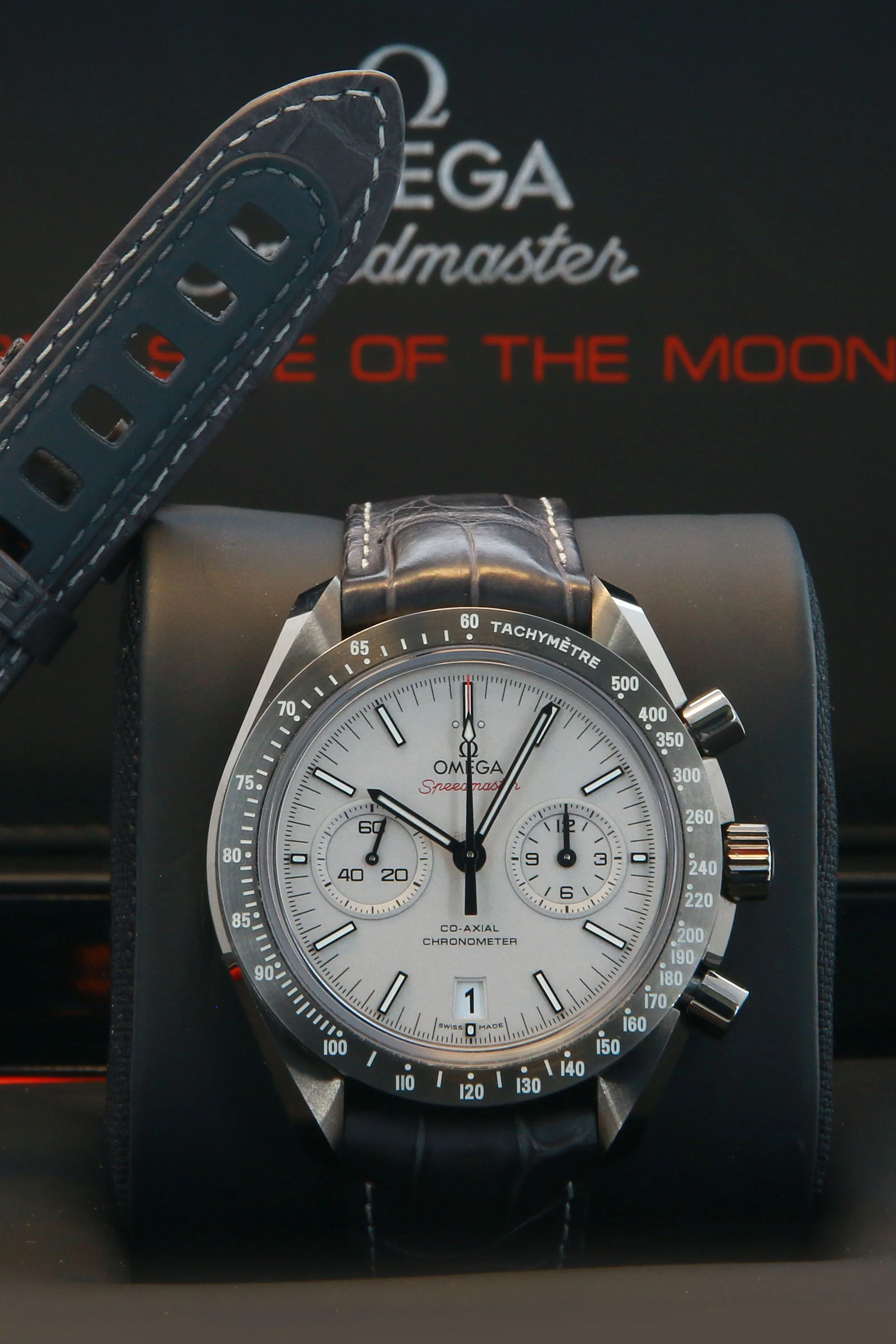 OMEGA SPEEDMASTER GREY SIDE OF THE MOON 42MM (2015 BP) #311.93.44.51.99.001 - Image 3